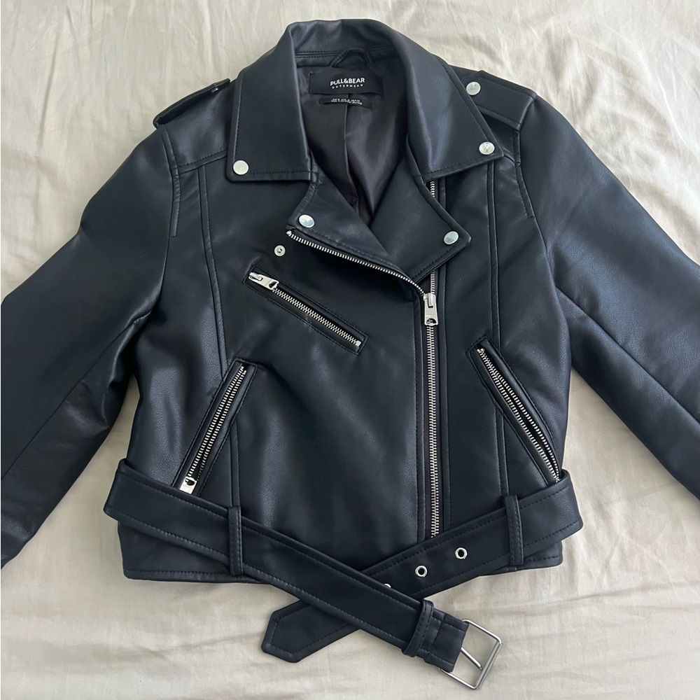 Pull&Bear Classic Black Leather Jacket